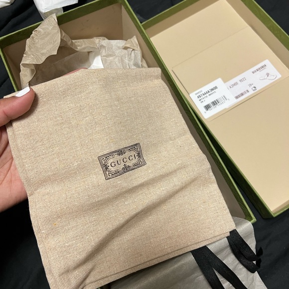 Marmont GG logo Leather thong sandals - Picture 9 of 10